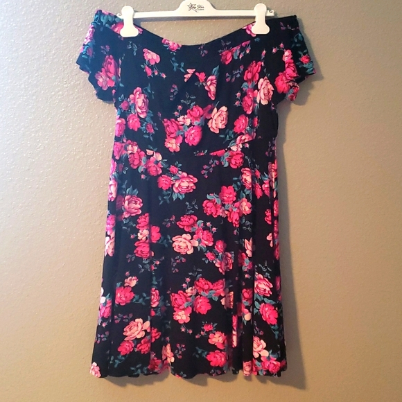 Torrid Mini Studio Luxe Ponte Skater Dress - Picture 4 of 11